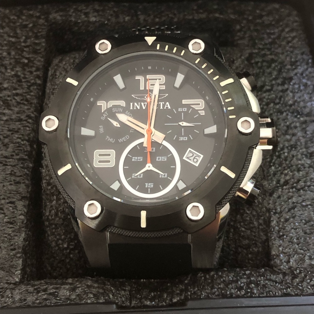Men's Invicta Speedway Quartz Watch 51.5mm; Band 30mm; Model 19526 w/ Case